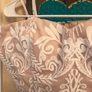 Lulus “you belong with me nude lace dress”💕